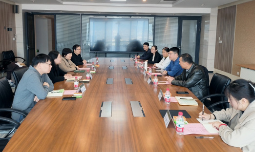 ɽũ����PG�ͽ�Ů���ع�̩ɽ�۽������������������ǰ��