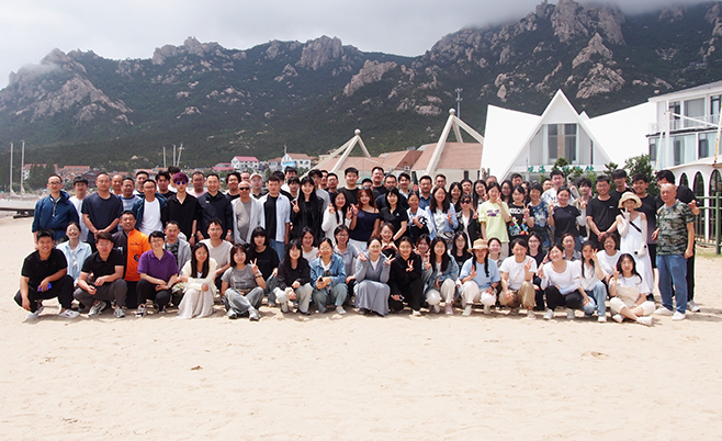 �����һ�����������������޵С�PG�ͽ�Ů��������ɽ�Ž�֮��Բ���չ٣�