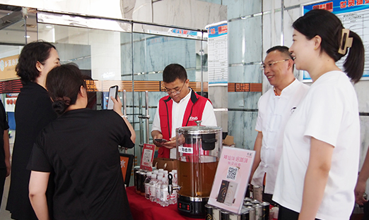 PG�ͽ�Ů������Я�ִ�����߽��ൺ������ҵ����